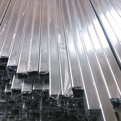 주문 304 or 316 Stainless Steel Tile Trim Profile with Corrosion Resistance and Customizable Length for Tile Protection online manufacture
